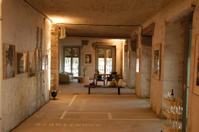 9df3c-311-studio-60-balconies-exposicion-04